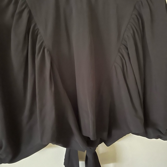 Endless Rose crop tie top puff sleeves Sz M Black Rayon Poly blend - Picture 4 of 7